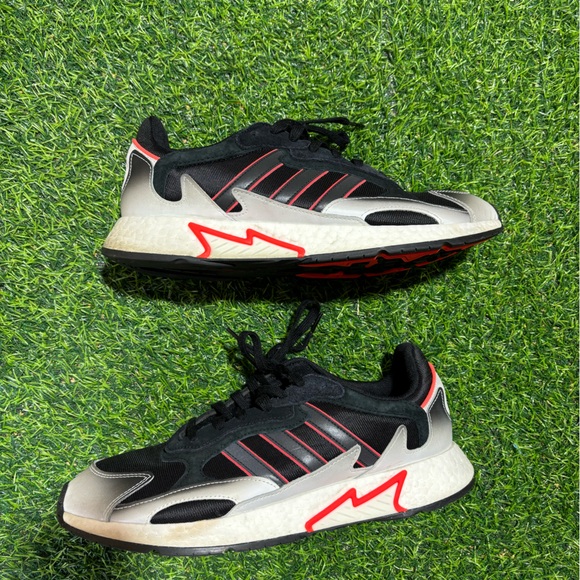 Adidas Cloud Ultra Boost - Picture 2 of 8